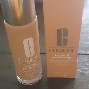 Clinique beyond perfecting Foundation